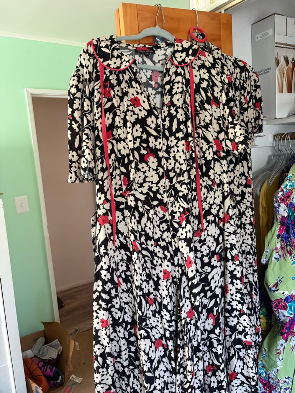 Floral dressing gown